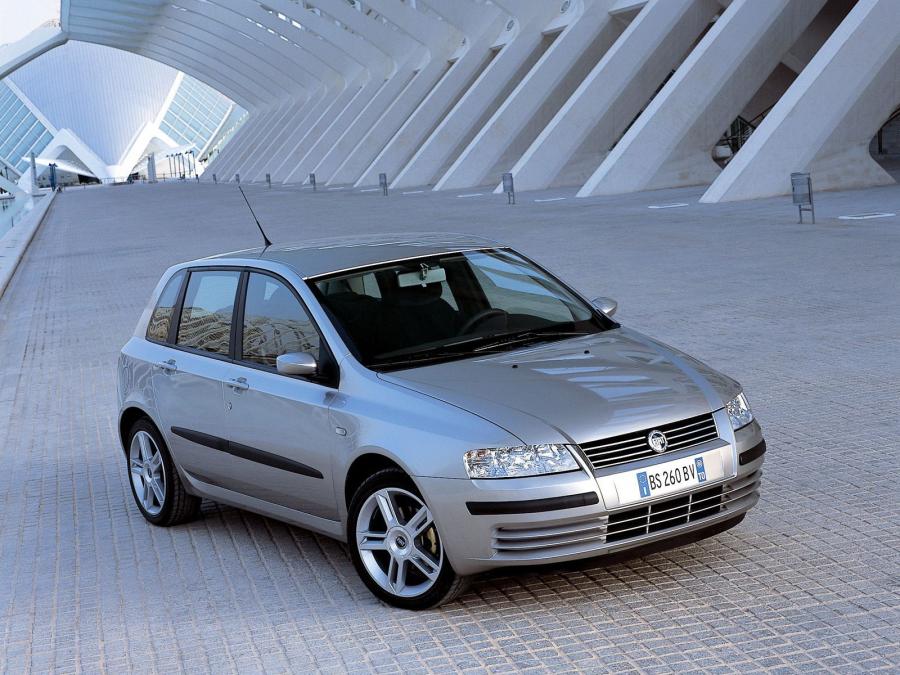  Fiat Stilo 5-Door 2001 года  (фото 5 из 16)